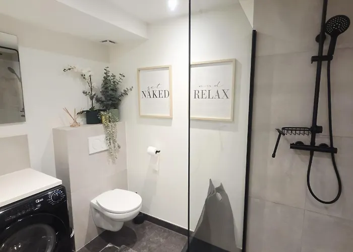 Cosy Facing Parks - Quartier De France Apartment *